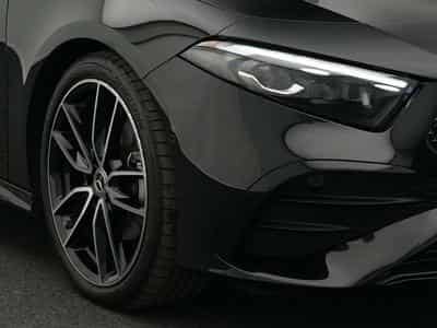 Mercedes A 200 d AMG-Line Kamera+Multi+Night+19" (2025) - Photo 9