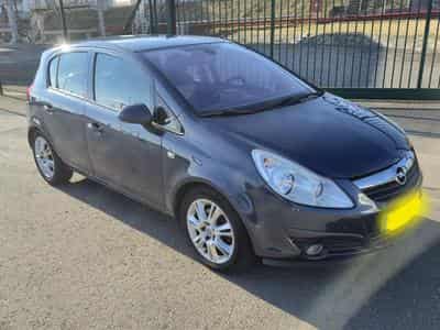 Opel Corsa 1.7 CDTI (2010) - Photo 1