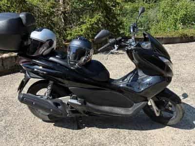 Honda PCX (2010) - Photo 1
