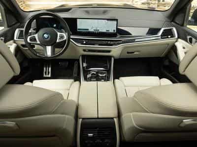 BMW X5M Sport (2023) - Photo 4