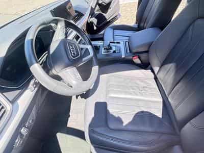 Audi Q5 S-line (2022) - Photo 13