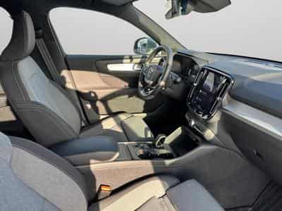 Volvo XC40 B3 Core / Essence (2023) - Photo 15