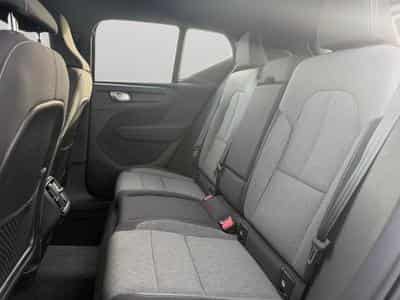 Volvo XC40 B3 Core / Essence (2023) - Photo 13