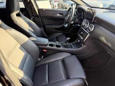 Mercedes A 180 d AMG line (2016) - Foto 11