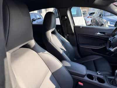 Mercedes A 180 d AMG line (2016) - Foto 12