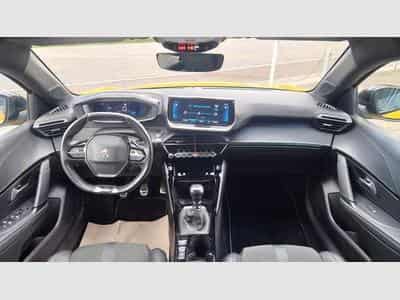 Peugeot 208 GT (2020) - Photo 4