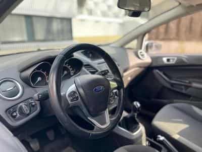 Ford Fiesta Manuelle / Essence (2015) - Foto 11