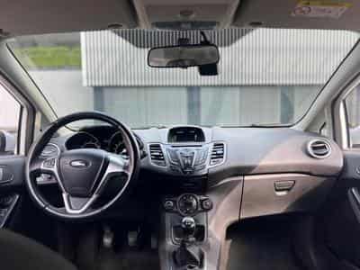 Ford Fiesta Manuelle / Essence (2015) - Foto 9