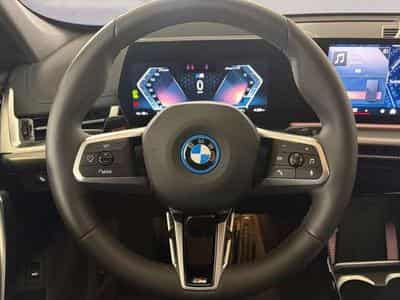 BMW iX1 xDrive30 Head-Up HK HiFi DAB (2025) - Foto 12