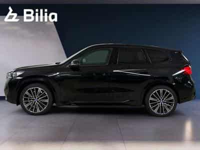 BMW iX1 xDrive30 Head-Up HK HiFi DAB (2025) - Foto 3
