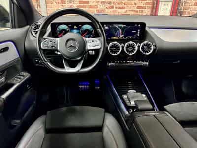 Mercedes GLA 200 GLA 200 163cv Auto AMG-LINE Navig/SiègCh/ALU19 (2022) - Foto 4