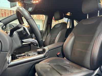 Mercedes GLA 200 GLA 200 163cv Auto AMG-LINE Navig/SiègCh/ALU19 (2022) - Foto 5