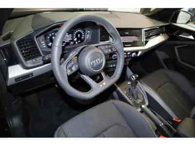 Audi Q2 35 TFSI S Tronic (2024) - Photo 12