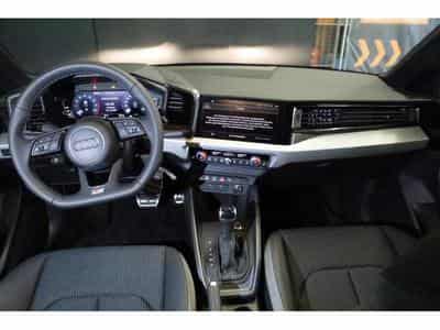 Audi Q2 35 TFSI S Tronic (2024) - Photo 2