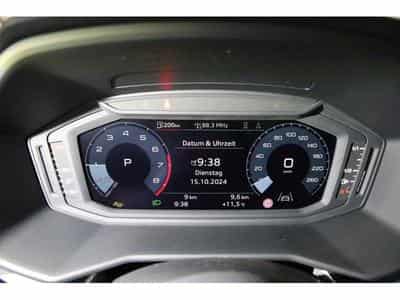 Audi Q2 35 TFSI S Tronic (2024) - Photo 4