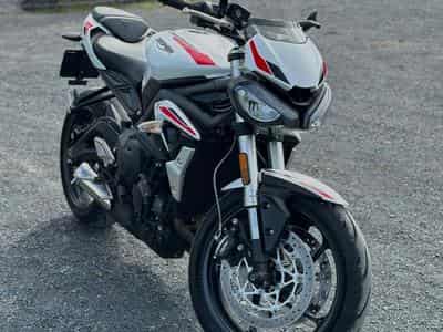 Triumph Street Triple 660 s (2020) - Foto 1