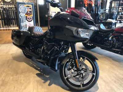 Harley-Davidson Road Glide 117 cui Stage 1 (2026) - Foto 1