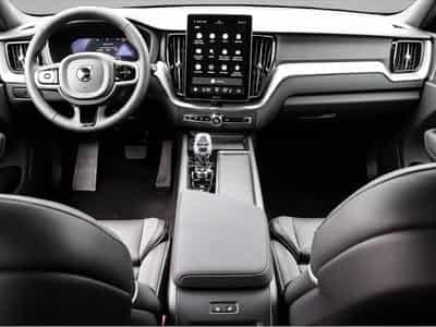 Volvo XC60 (2025) - Photo 4