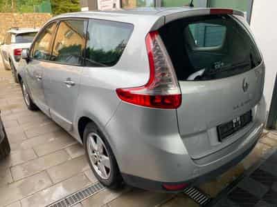 Renault Grand Scenic 1.5 dci 7 places (2010) - Photo 1