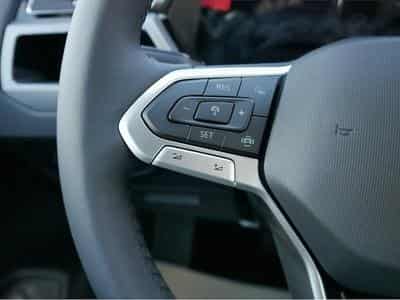 VW Touran (2026) - Photo 13