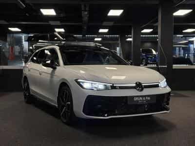 VW Passat (2025) - Photo 1