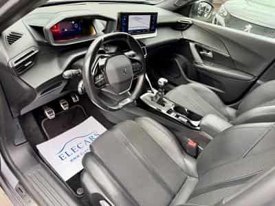 Peugeot 2008 1.2 PureTech 130 GT-Line NAVI/CAM/LED (2020) - Photo 7