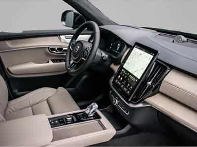Volvo XC90 (2024) - Photo 3