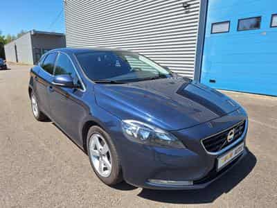 Volvo V40 D2 1.6d 114ch Momentum (2014) - Photo 1