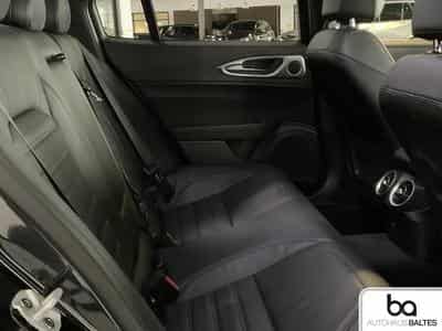 Alfa-Romeo Giulia (2025) - Photo 8