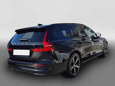 Volvo V60 (2021) - Photo 2