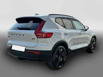 Volvo XC40 (2024) - Photo 2