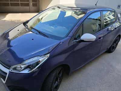 Peugeot 208 Finition like (2017) - Photo 1