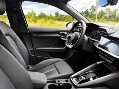 Audi A3 Limousine 35 TFSI S line S tronic (2021) - Photo 3