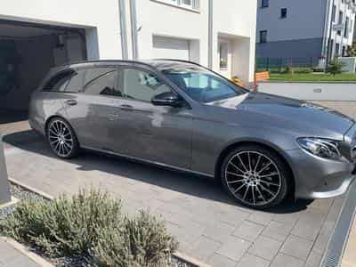 Mercedes E 220 Avantgarde (2018) - Foto 1