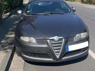 Alfa-Romeo GT Distinctive (2009) - Foto 1