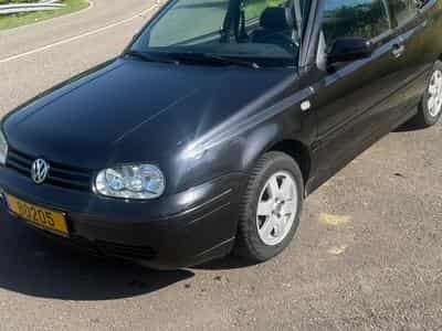 VW Golf 1.9 tdi 90 cv (2001) - Photo 1