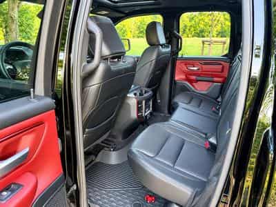 Dodge RAM Dodge RAM Rebel Quad Cab 4x4 - Ess.+LPG (2022) - Photo 9