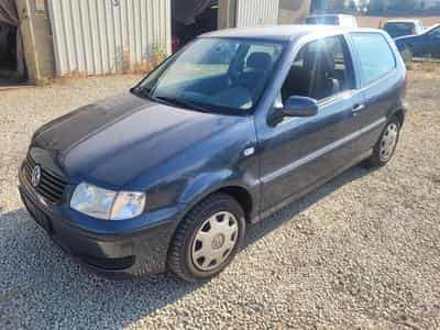 VW Polo 14i (2001) - Photo 1