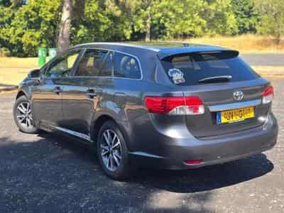 Toyota Avensis (2013) - Photo 2