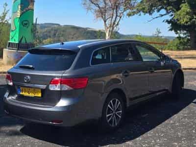 Toyota Avensis (2013) - Photo 3