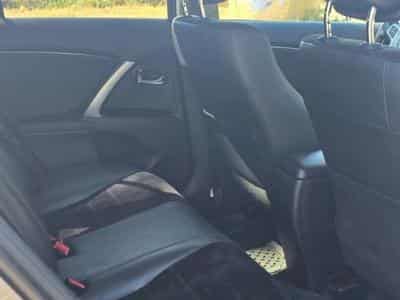 Toyota Avensis (2013) - Photo 10