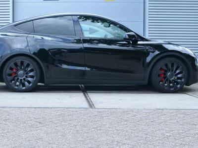 Tesla Model Y Performance AWD 75 kWh Trekhaak (2023) - Photo 1
