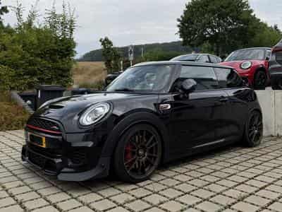 Mini Cooper JCW (2021) - Foto 1