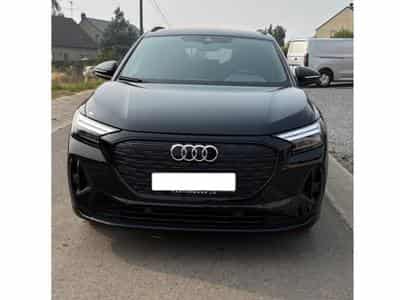 Audi Q4 e-tron S-line (2021) - Photo 1