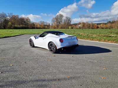 Alfa-Romeo 4C Spider (2018) - Photo 1