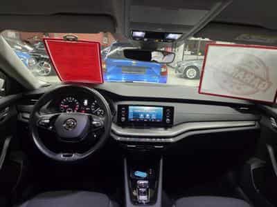 Skoda Octavia TDI 150CV DSG (2020) - Photo 6