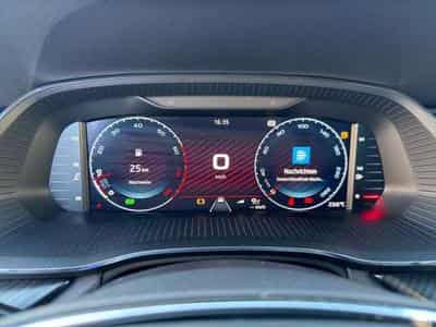 Skoda Octavia RS/DCC/Colum/19"/AHK/ACC/Matrix/el. Sitz (2023) - Photo 11