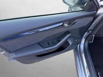 Skoda Octavia RS/DCC/Colum/19"/AHK/ACC/Matrix/el. Sitz (2023) - Photo 13