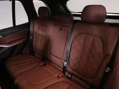 BMW X5 xDrive40i DAB LED (2024) - Foto 8