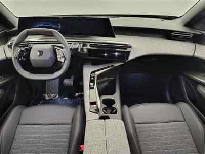 Peugeot 5008 1.2 HYBRID 145cv e-DCS6 Allure NAVI /CARPLAY/FULL LED/S-CUIR (2025) - Photo 8